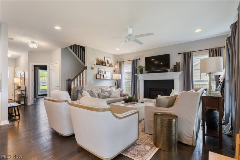 9945 Guardian Circle, North Canton, OH - Photo 8