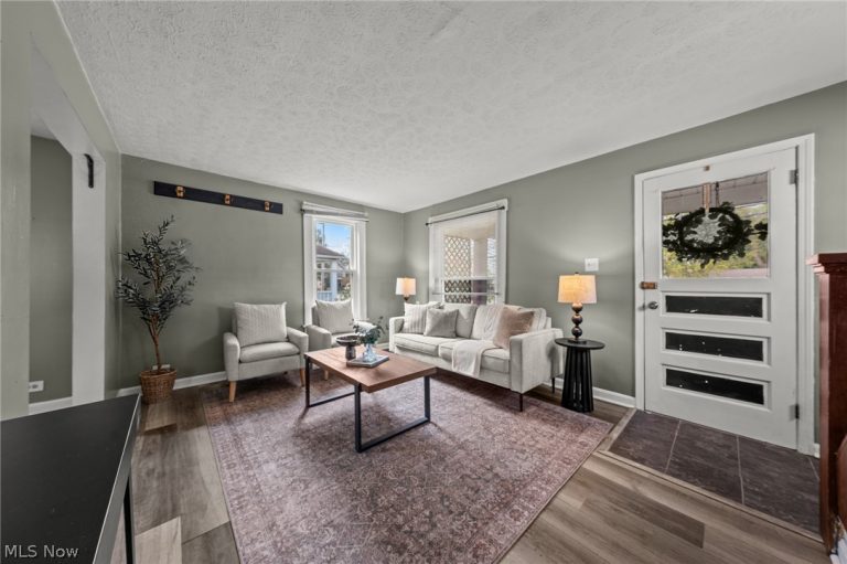 624 Broadway Street, Cuyahoga Falls, OH - Photo 6