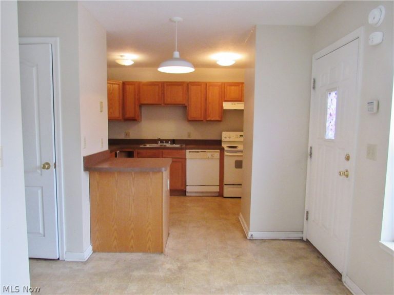 1609 66th Street, Cleveland, OH - Photo 8