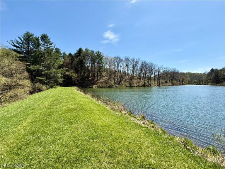 4101 Peace Road, Carrollton, OH - Photo 2