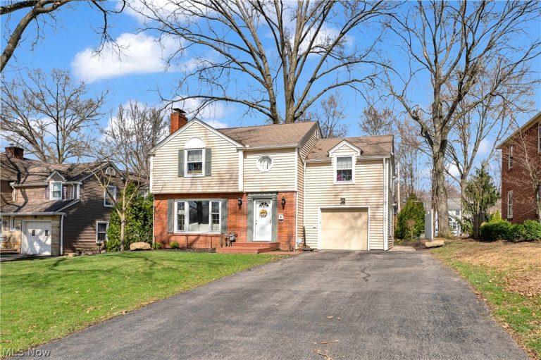 172 Wolcott Drive, Boardman, OH - Photo 2