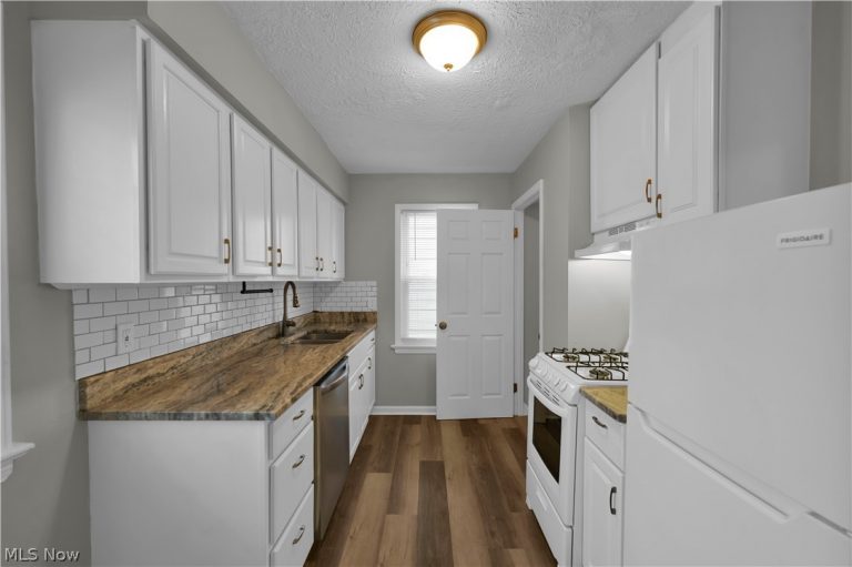 4561 148th Street, Cleveland, OH - Photo 6