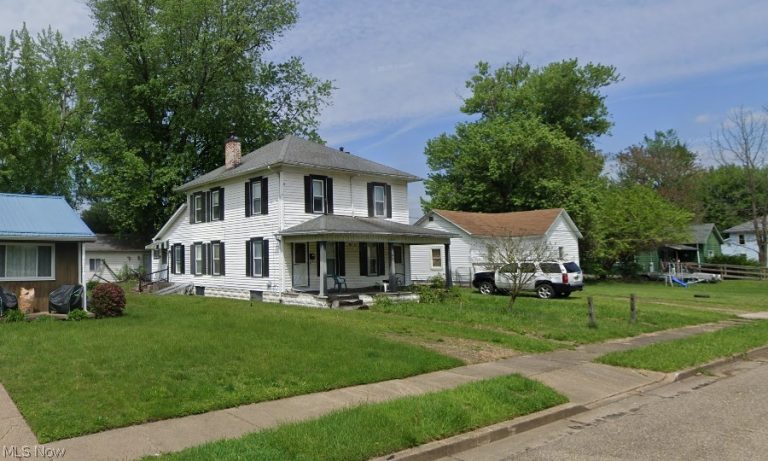 508 Martin Luther King Drive, Newcomerstown, OH - Photo 3