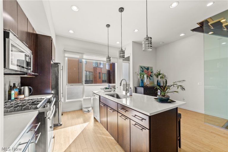 1881 119th Street, Cleveland, OH - Photo 5