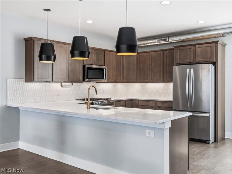 4191 Lorain Court, Cleveland, OH - Photo 8