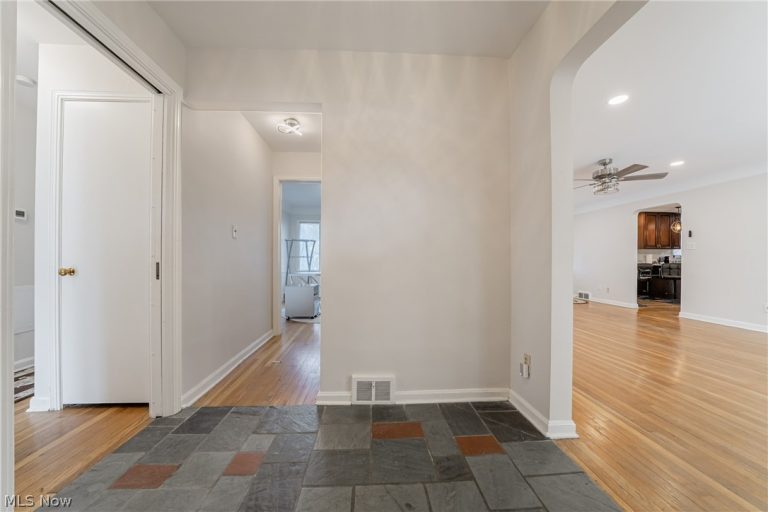 1315 Forest Hills Boulevard, Cleveland Heights, OH - Photo 5