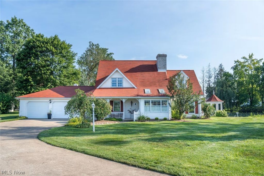 10736 Lautenschlager Road, Apple Creek, OH