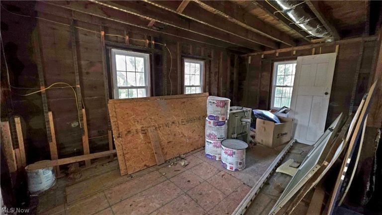 317 1/2 Fourth Street, Marietta, OH - Photo 6