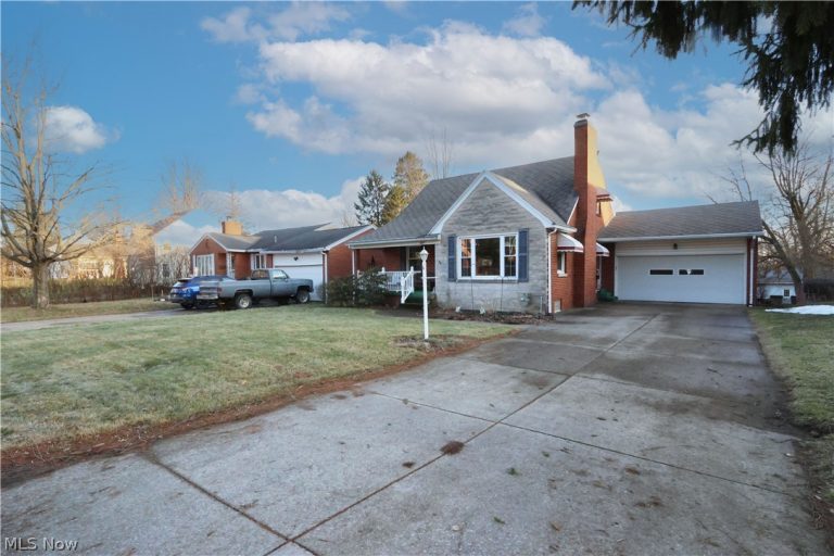 489 Clifton Boulevard, Mansfield, OH - Photo 2