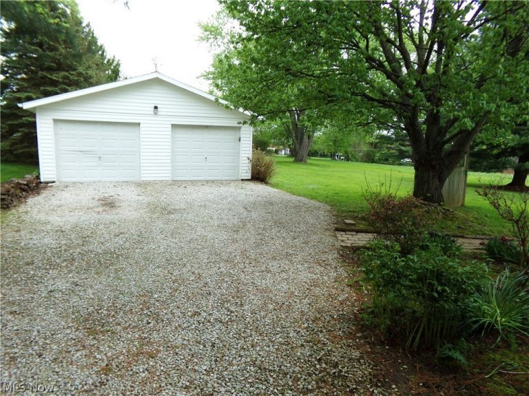 3447 Manchester Avenue, Massillon, OH - Photo 3