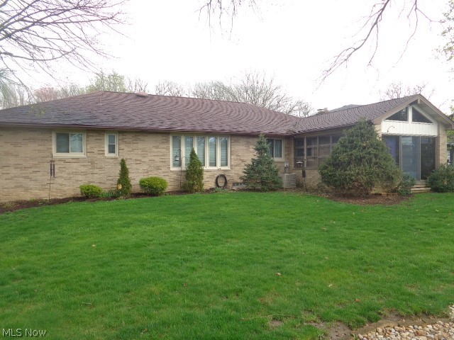 7422 Dogwood Lane, Parma, OH - Photo 5