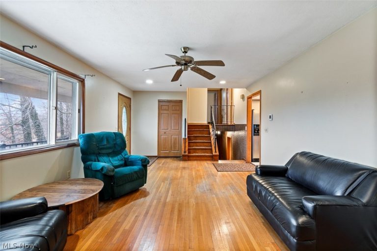 11121 Lafayette Drive, Canal Fulton, OH - Photo 5