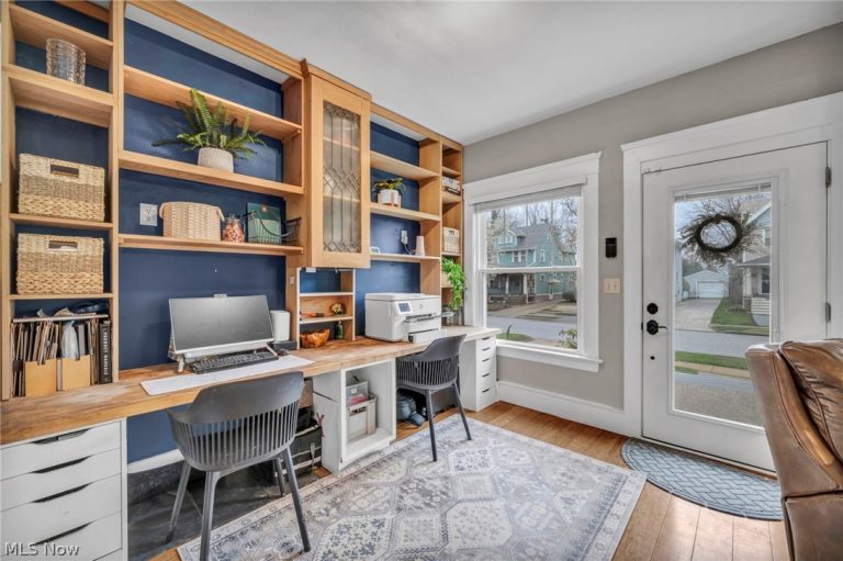 1302 Bonnieview Avenue, Lakewood, OH - Photo 5