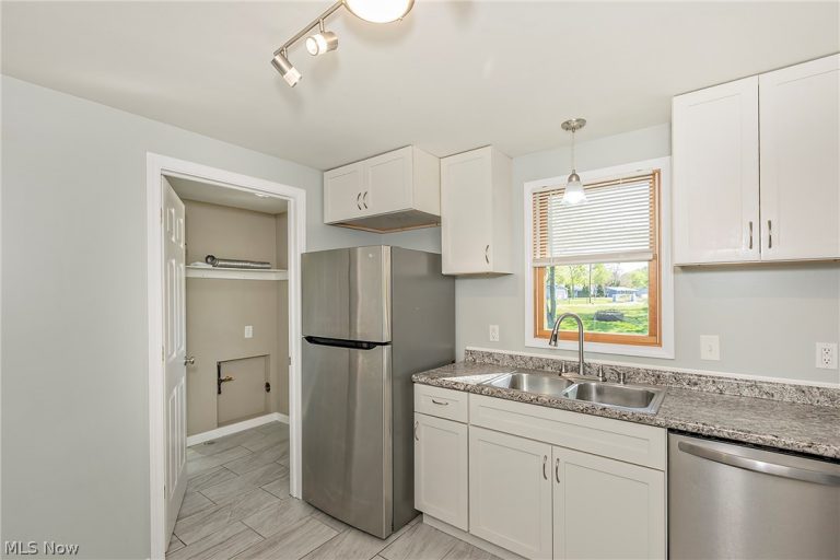 8708 State Route 14, Streetsboro, OH - Photo 8