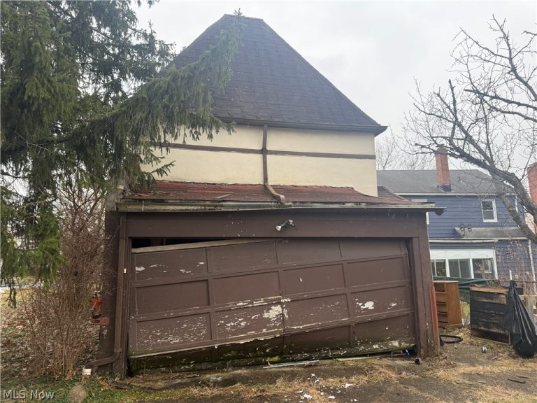 16321 Stockbridge Avenue, Cleveland, OH - Photo 4