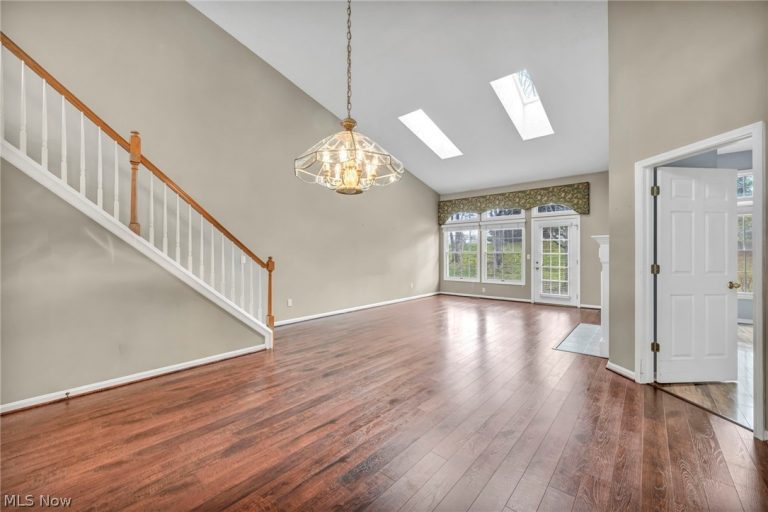2747 Wyndgate Court, Westlake, OH - Photo 8