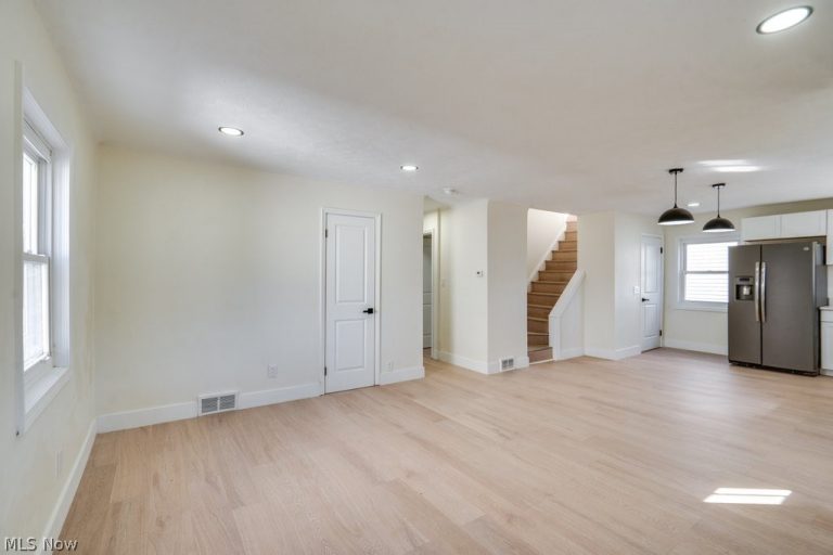 4455 56th Street, Cleveland, OH - Photo 8