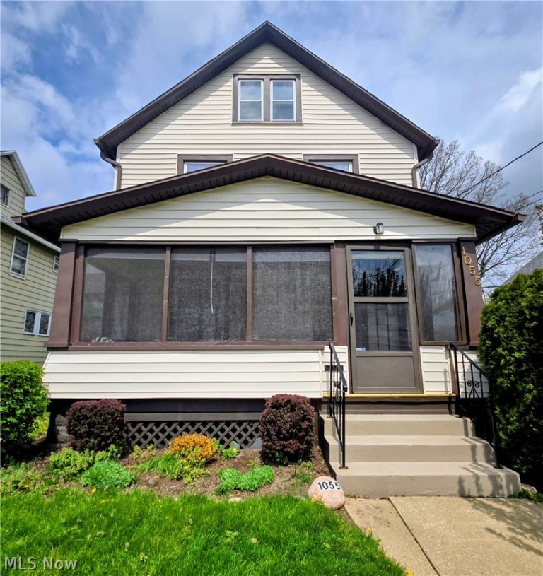 1055 Tuscarawas Avenue, Barberton, OH - Photo 2