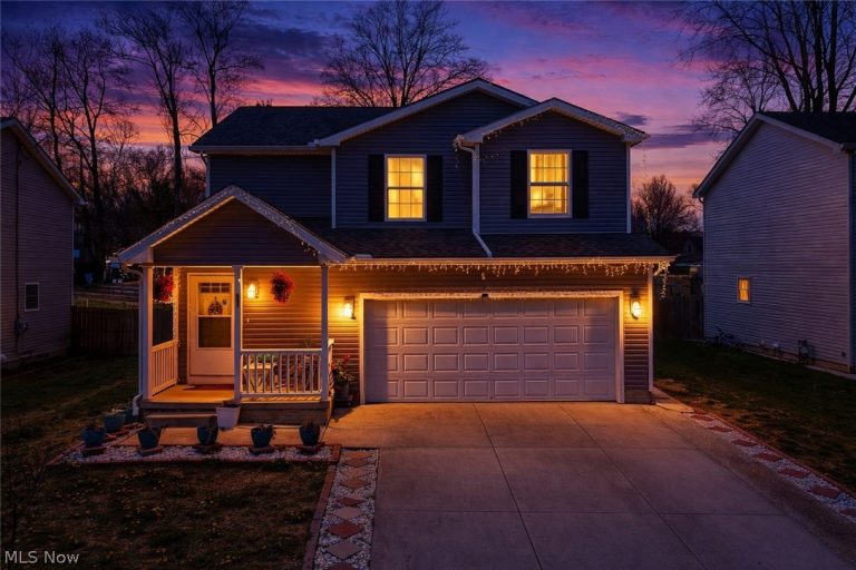 537 Magnolia Avenue, Cuyahoga Falls, OH - Photo 2