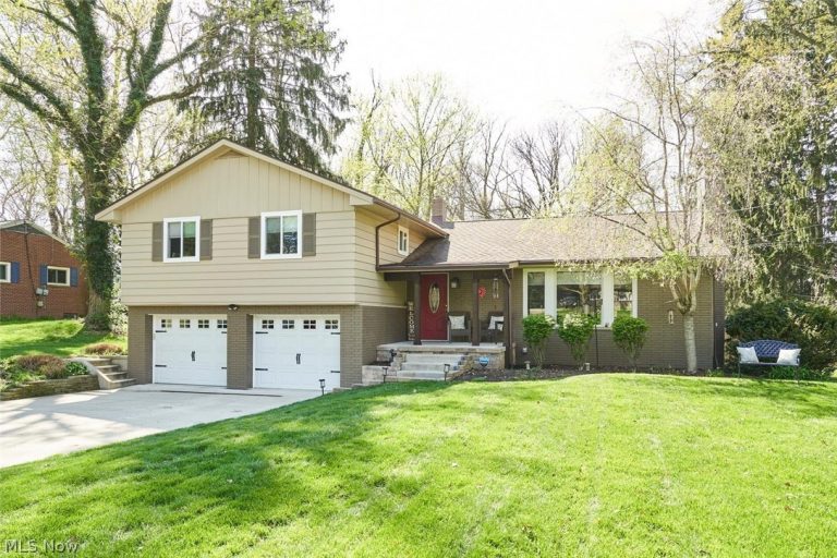 877 Locust Drive, Tallmadge, OH - Photo 3