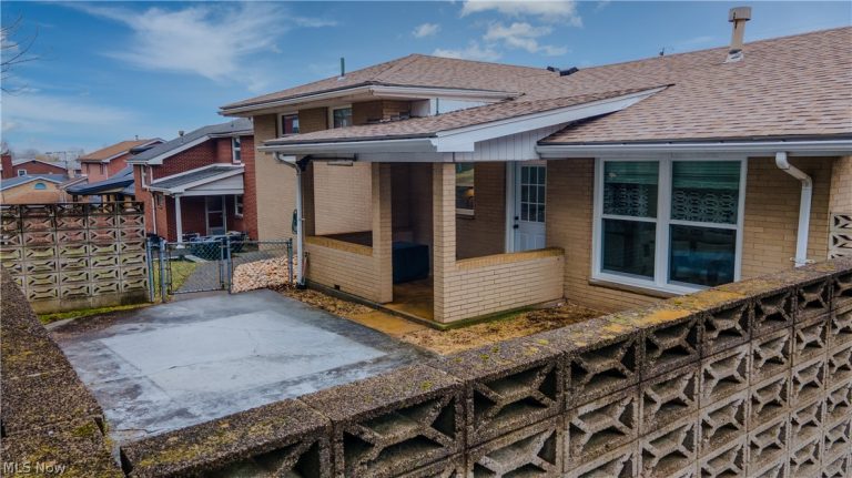 211 Donell Street, Weirton, WV - Photo 8