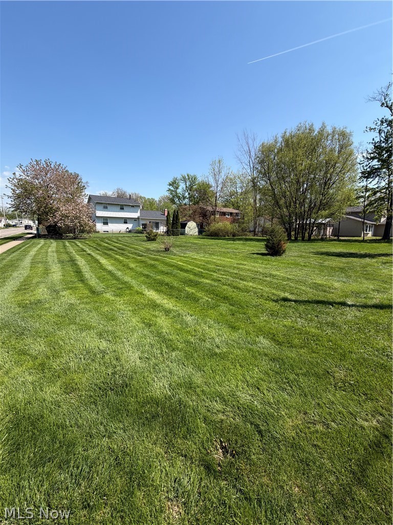 Pasadena Avenue, Sheffield Lake, OH - Photo 8