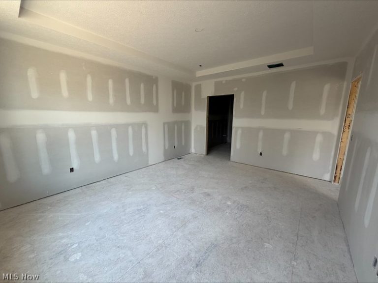 2073 Glenmont Drive, Brunswick, OH - Photo 6