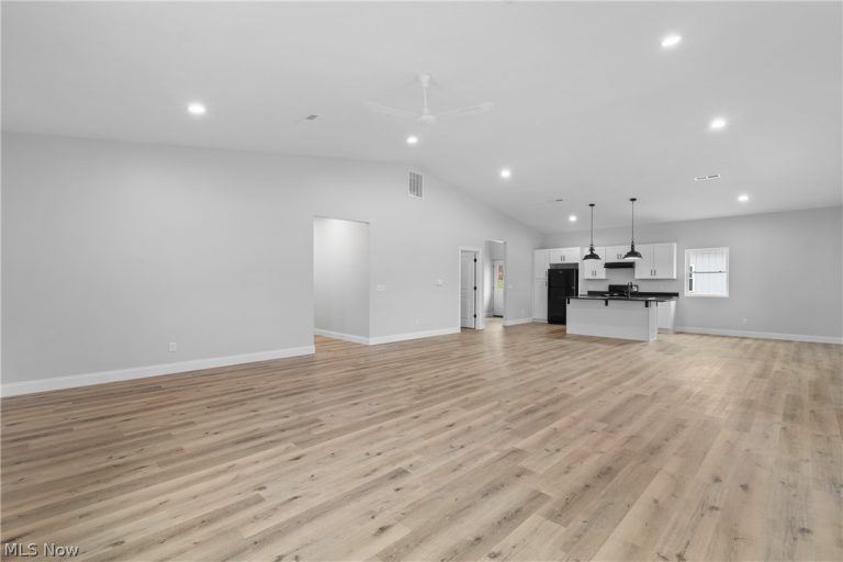 509 Pine Street, Beach City, OH - Photo 8
