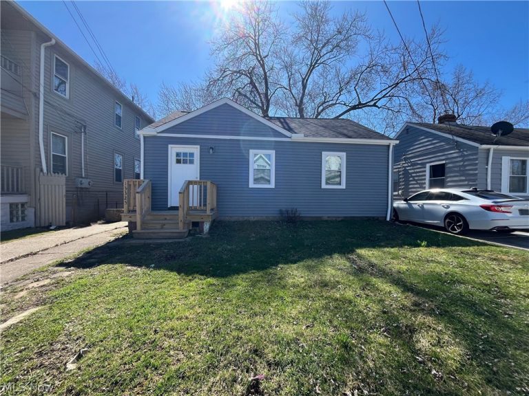 13325 Carrington Avenue, Cleveland, OH, 44135