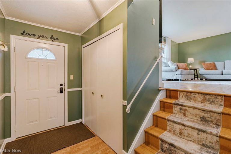 5301 Regency Drive, Parma, OH - Photo 3