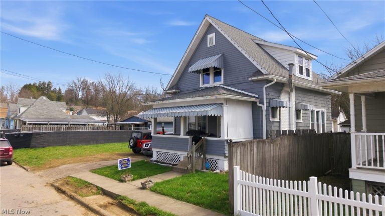 2318 Clement Avenue, Parkersburg, WV, 26101