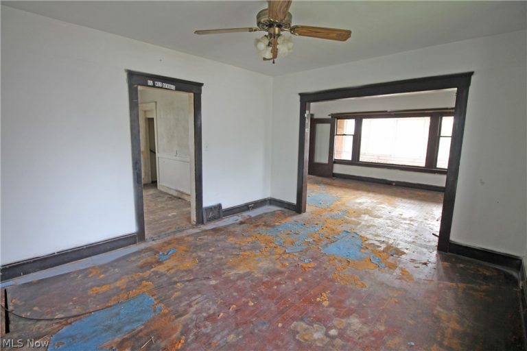 3107 98th Street, Cleveland, OH - Photo 6