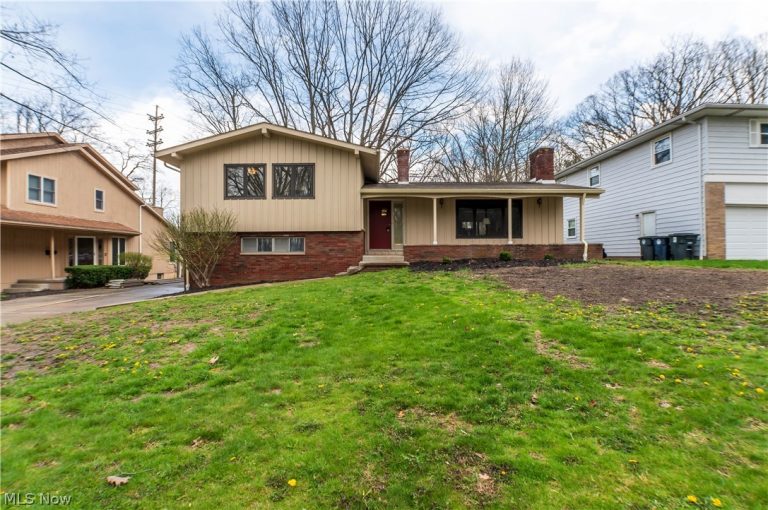 887 Delaware Avenue, Akron, OH, 44303