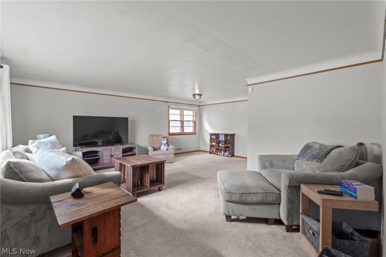 13406 Lakewood Heights Boulevard, Lakewood, OH - Photo 3