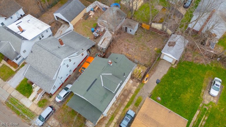 559 Morgan Avenue, Akron, OH - Photo 3