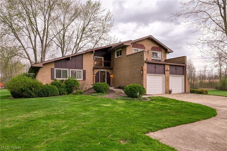 5941 Stow Road, Hudson, OH, 44236