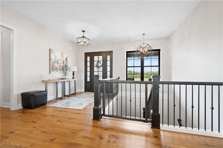 2989 Blakeslee Boulevard, Medina, OH - Photo 6