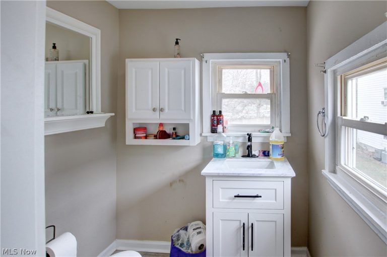 1913 123rd Street, Cleveland, OH - Photo 6