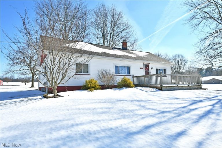 3682 Ridge Road, Cortland, OH - Photo 2