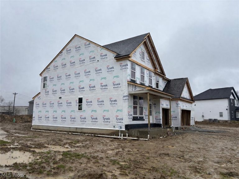 28 Boulder Boulevard, Peninsula, OH - Photo 2