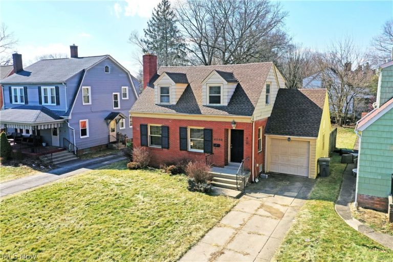 4206 Rush Boulevard, Youngstown, OH - Photo 3