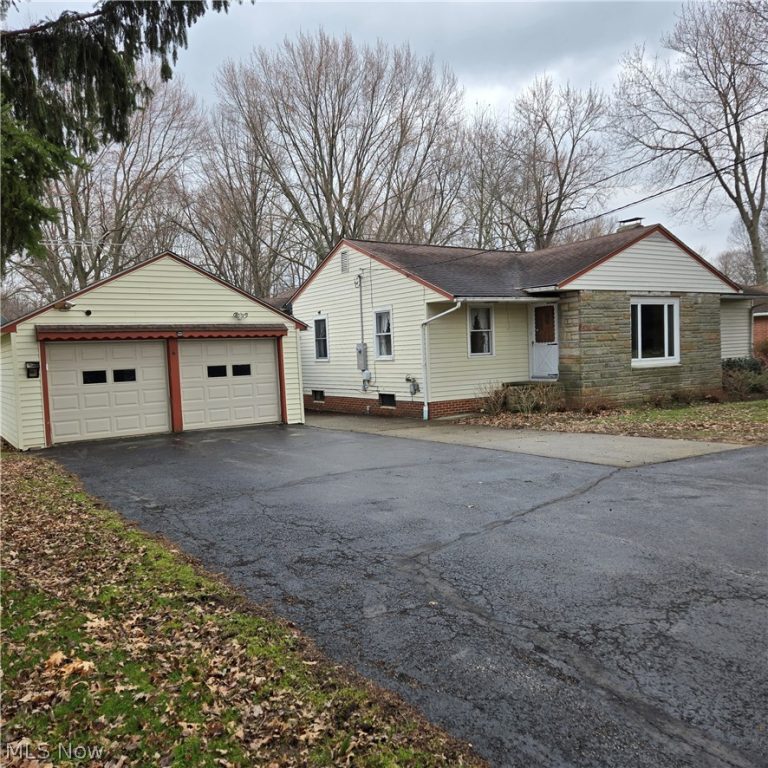 38700 Johnnycake Ridge Road, Willoughby, OH, 44094