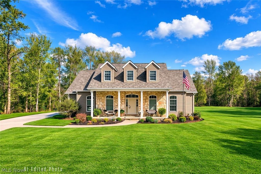 440 Kimberly Drive, Aurora, OH