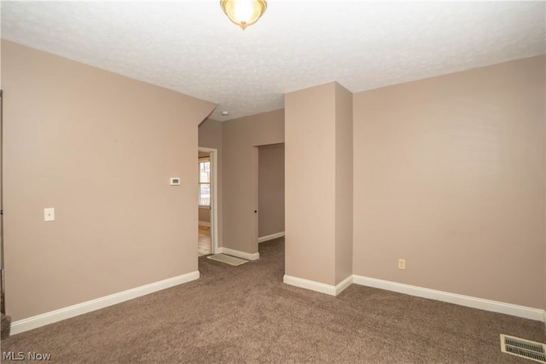 104 12th Street, Massillon, OH - Photo 8