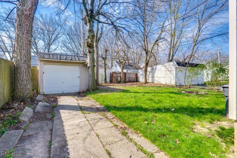 12013 Wayland Avenue, Cleveland, OH - Photo 2