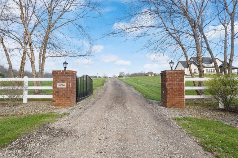 10366 Immel Road, Canton, OH - Photo 2