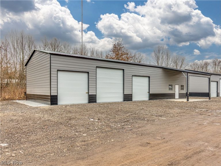 1904 Wadsworth Road, Norton, OH - Photo 2