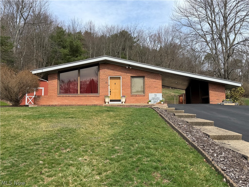 138 Lawnview Drive, New Cumberland, WV