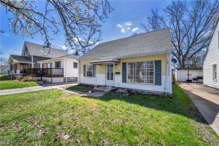 13539 Bennington Avenue, Cleveland, OH - Photo 2