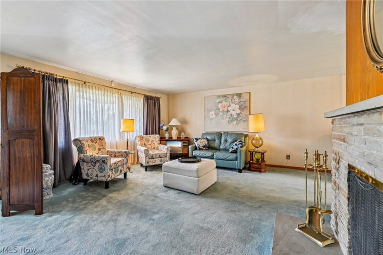 508 Clearbrook Drive, Akron, OH - Photo 5